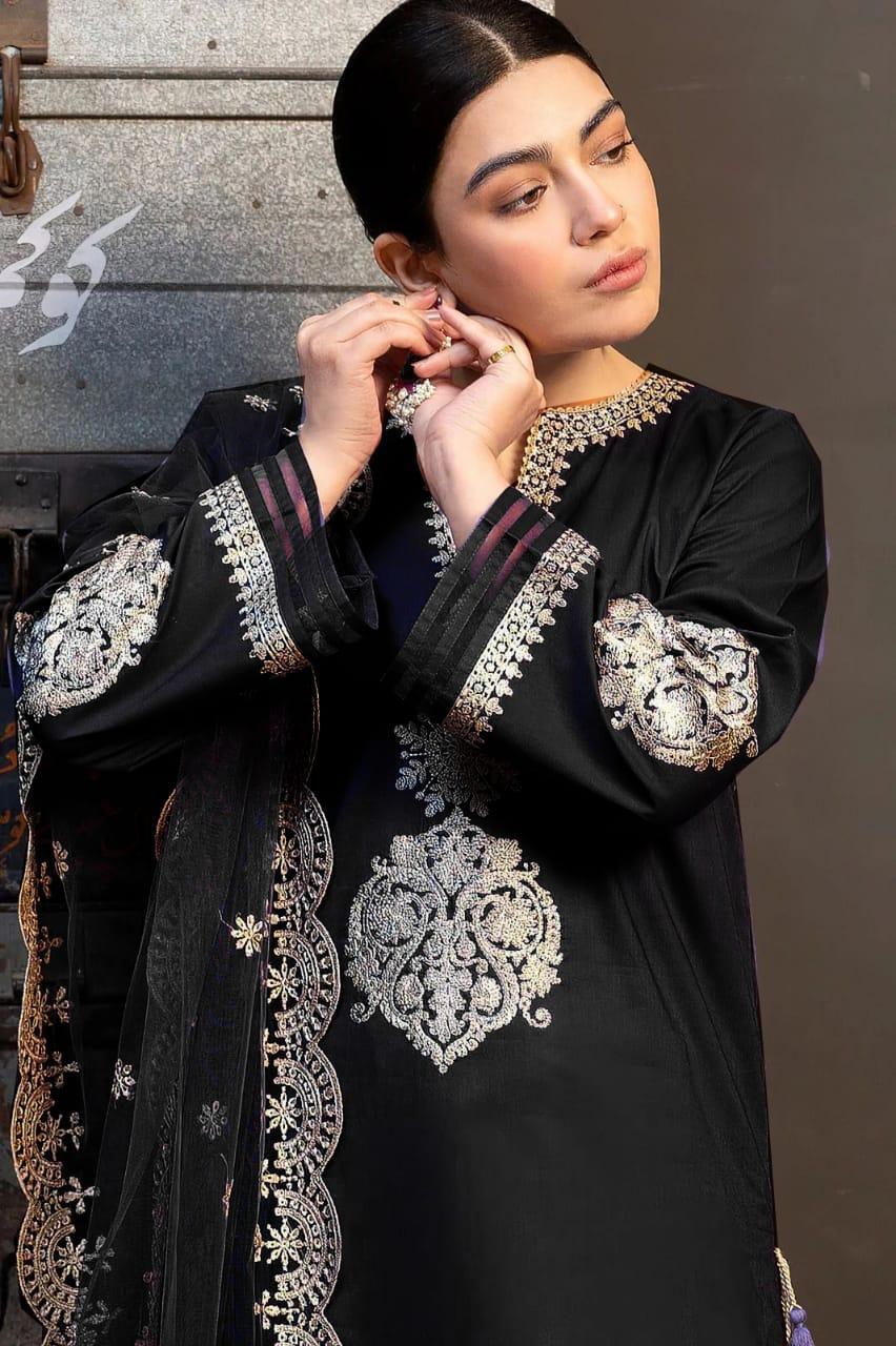 3 Pcs Women's Unstitched Embroidered Suit