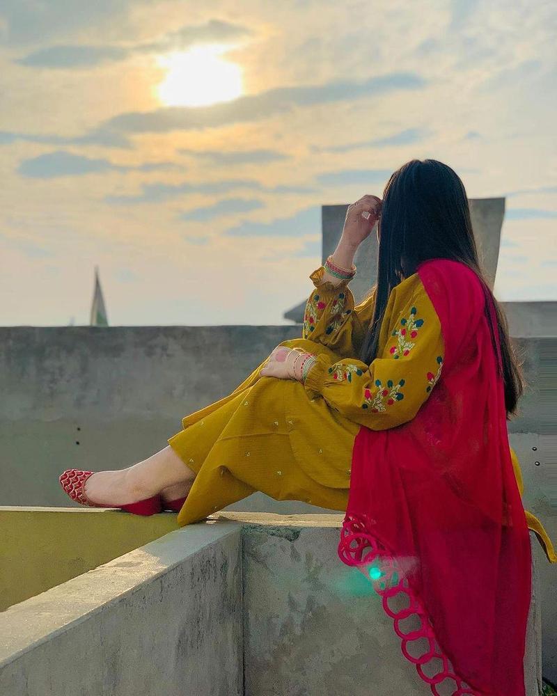 2 pcs women's stitched linen embriodered shirt and trouser